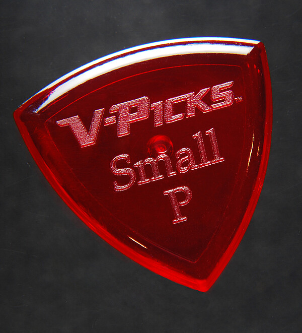 V-Pick Small Pointed Pick ruby red